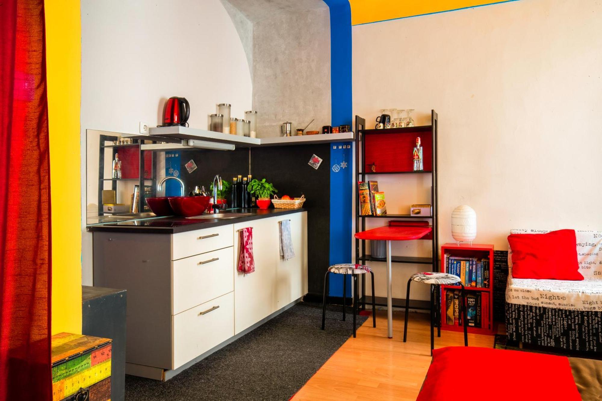 The Book Nest Apartment Laibach