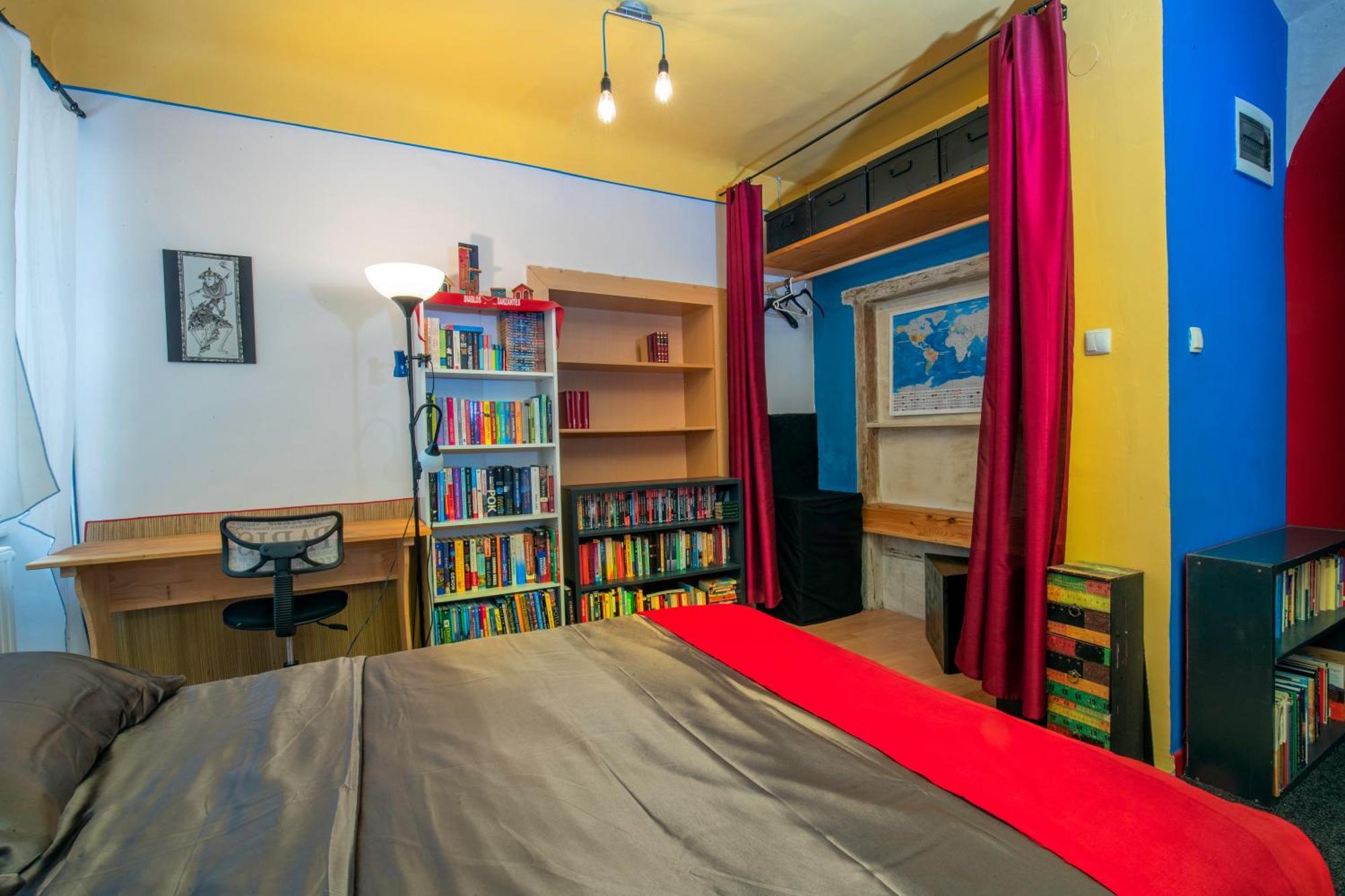 The Book Nest Apartment Laibach