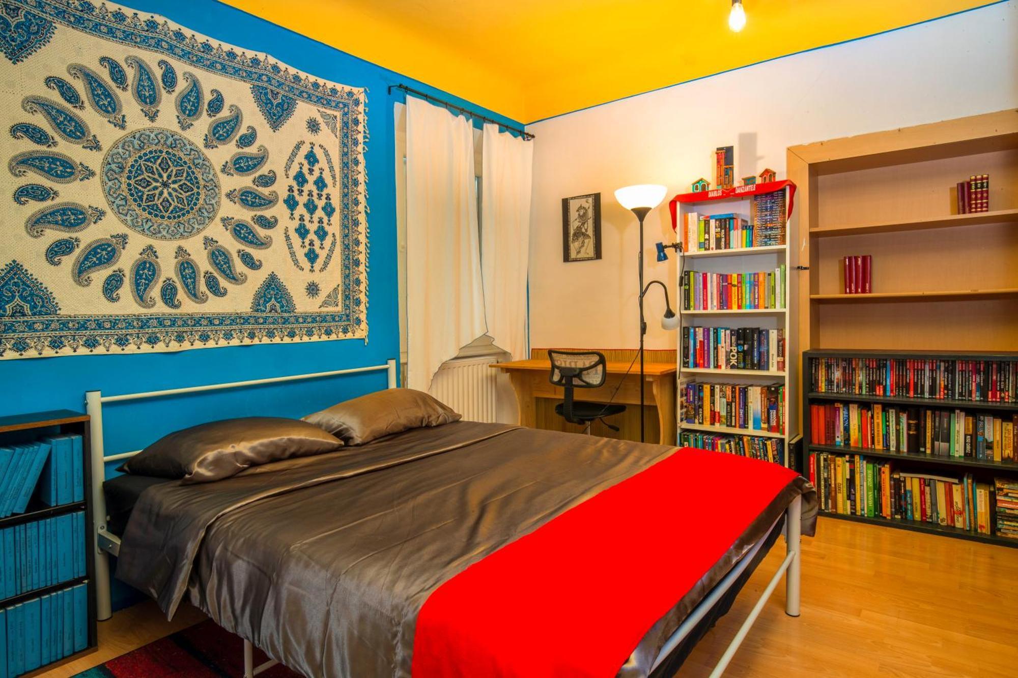 The Book Nest Apartment *